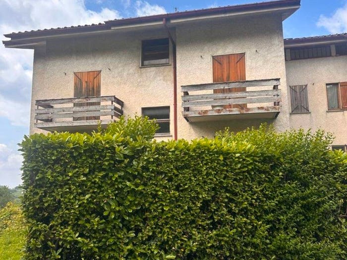 Appartamento trilocale in vendita in Via Rigolo, Centro, Carenno
