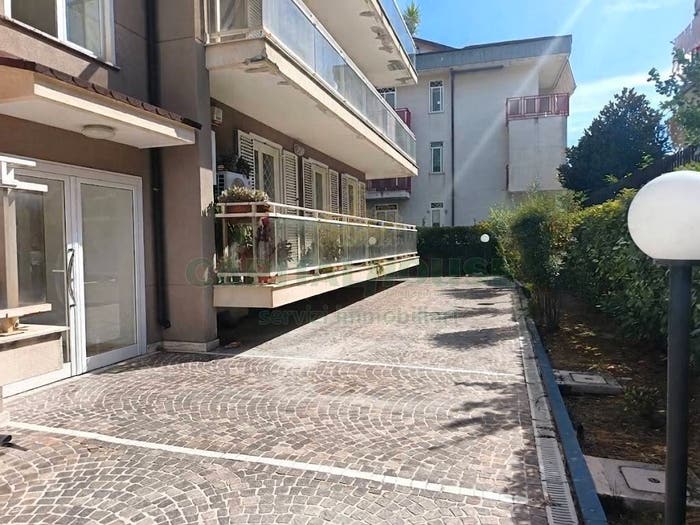 Appartamento trilocale in vendita in Via Michele Ruta, Petrarelle, Caserta