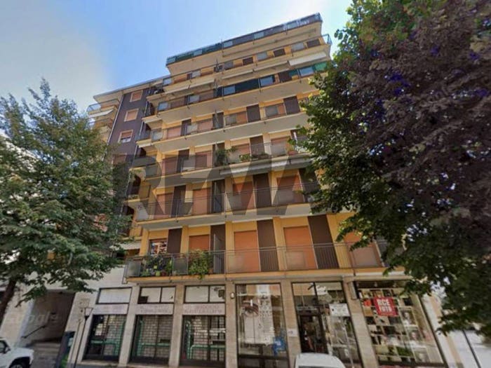 Appartamento trilocale in vendita in Viale Rimembranze, Centro, Lainate