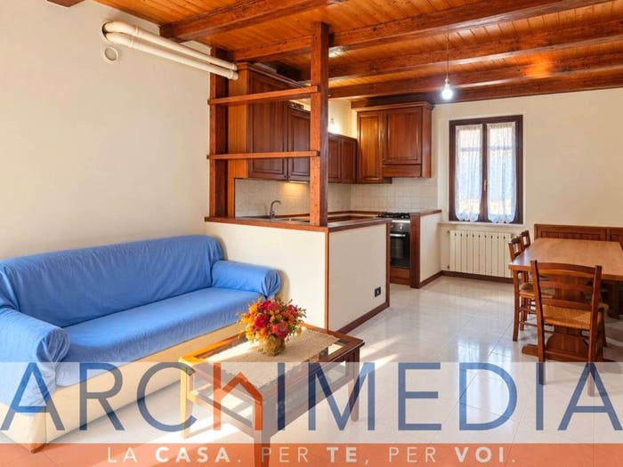 Appartamento trilocale in vendita in Via Achille Motta, Centro, Malnate