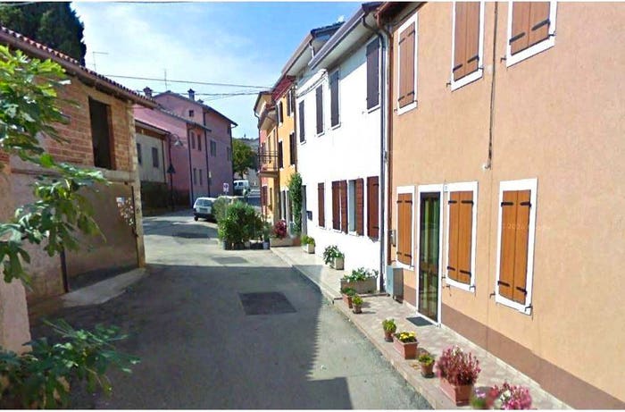 Appartamento con 6 locali in vendita in Via Centro, Soave