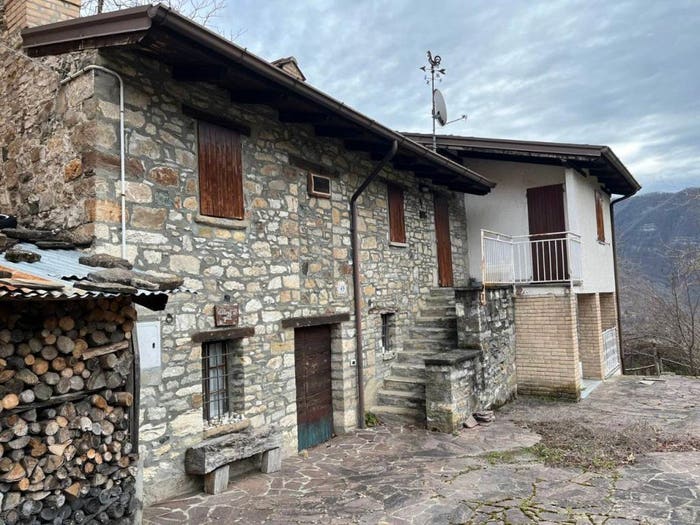 Casa quadrilocale in vendita in via salita, Centro, Coli