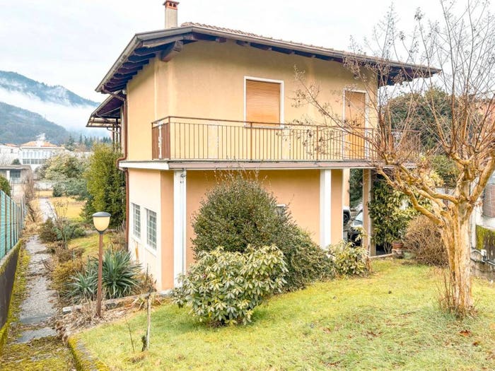 Casa con 6 locali in vendita in via roccolo, Centro, San Maurizio d'Opaglio