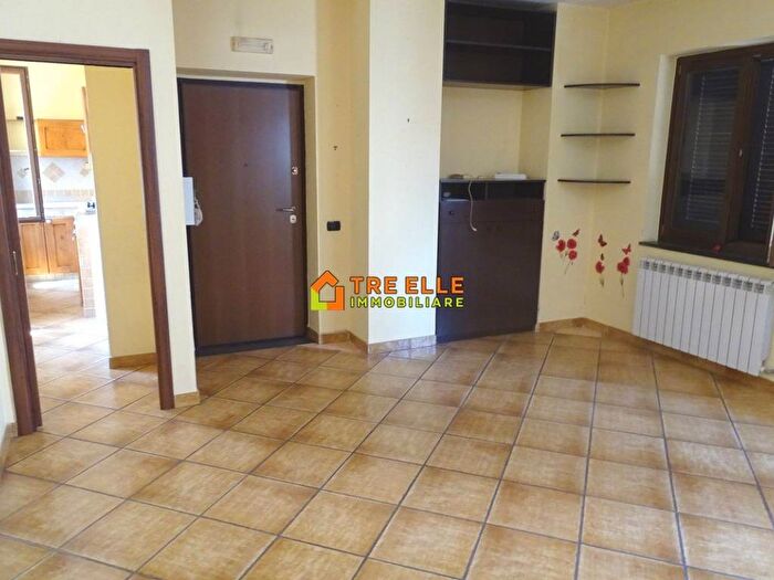 Appartamento trilocale in vendita in Via Pietro Giannone, Centro, Marigliano