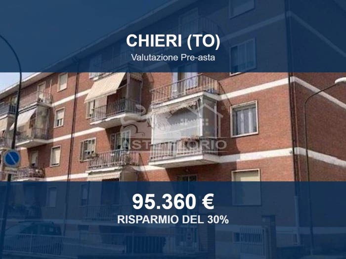 Appartamento con 6 locali in vendita in Strada Cambiano, Semicentro, Chieri