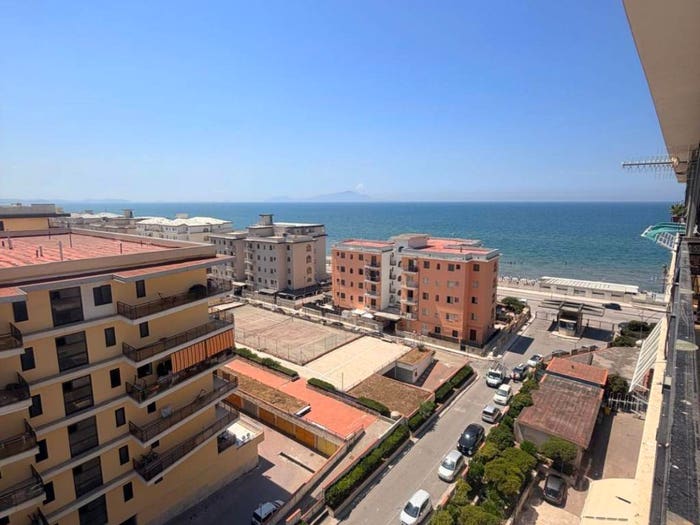 Appartamento trilocale in vendita in Viale del Mare, Pinetamare, Castel Volturno
