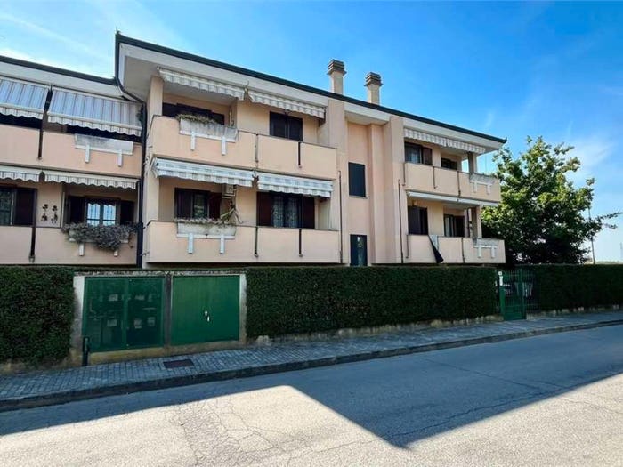 Appartamento trilocale in vendita in Via Codogna, Centro, Paullo