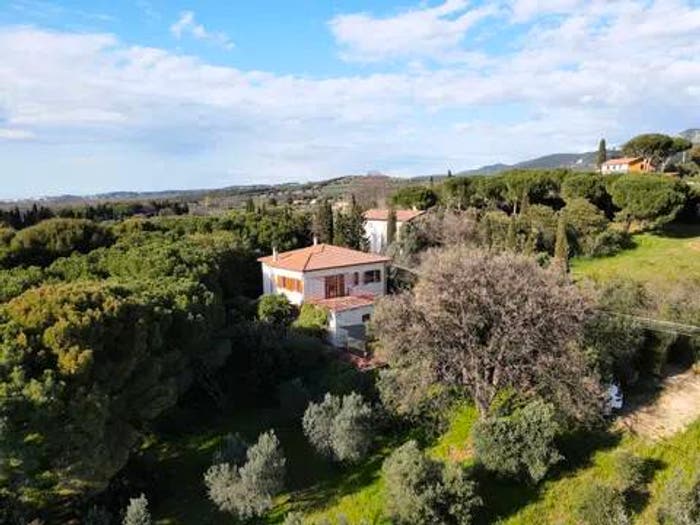 Casa con 6 locali in vendita in Via Di Botramarmi, Campiglia Marittima