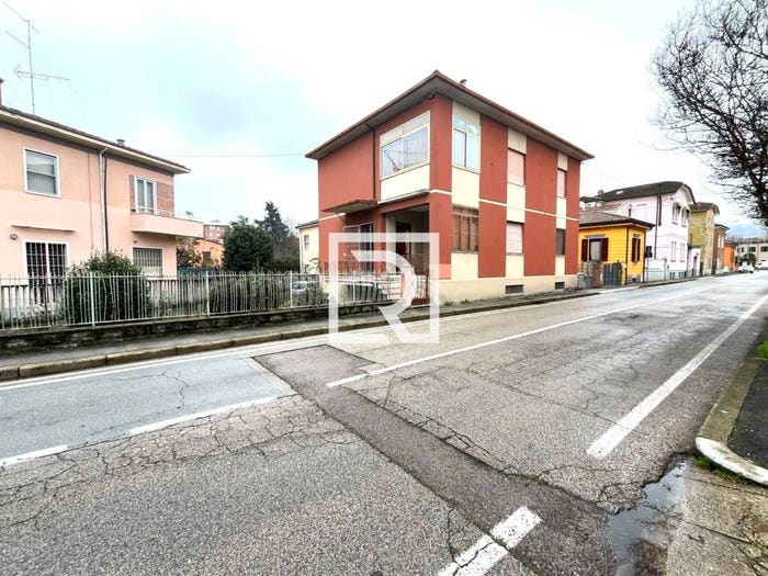 Casa con 5 locali in vendita in Monte Osservanza, Cesena