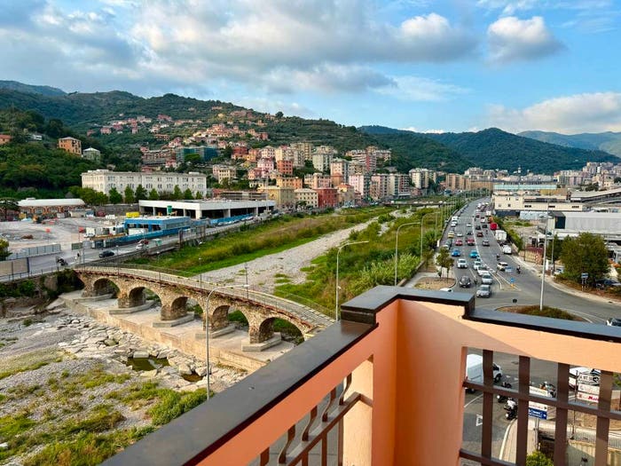 Appartamento quadrilocale in vendita in Lungobisagno Dalmazia, Molassana, Genova