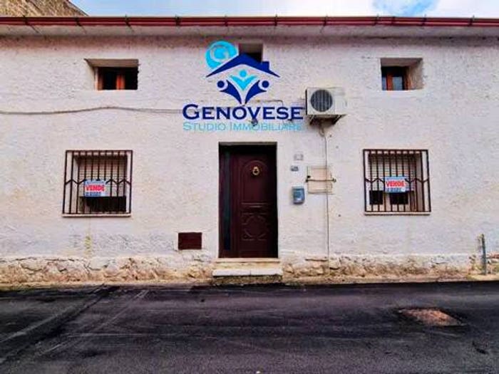 Casa con 6 locali in vendita in Via Giuseppe Garibaldi, Cellole