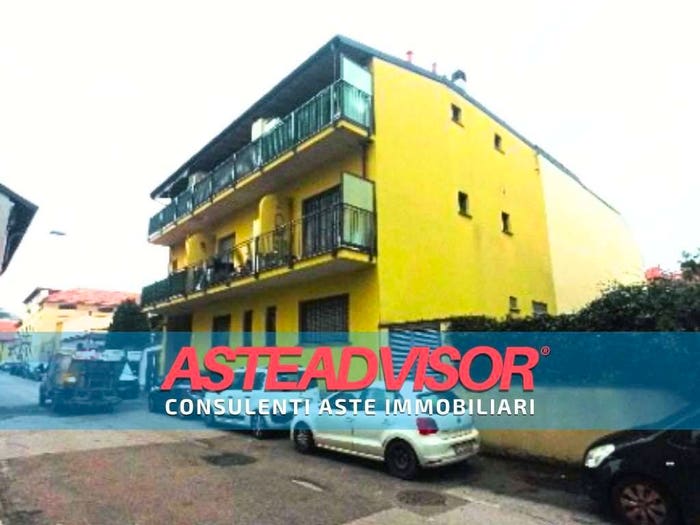 Appartamento trilocale in vendita in Via Curtatone e Montanara, Centro Storico, Lissone