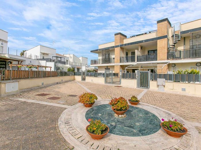 Appartamento trilocale in vendita in Viale Tito Livio, Anzio Due, Anzio