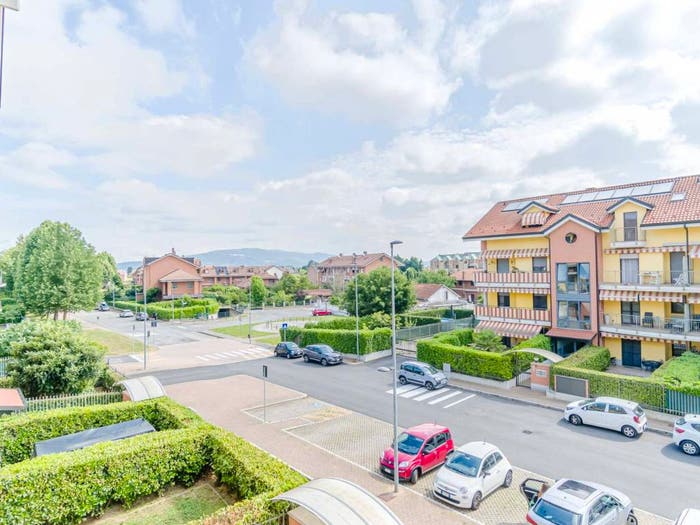 Appartamento con 5 locali in vendita in Via Aldo Moro, Centro, La Loggia