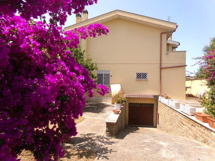 Casa quadrilocale in vendita in Via dei Tigli, Villa Claudia, Anzio