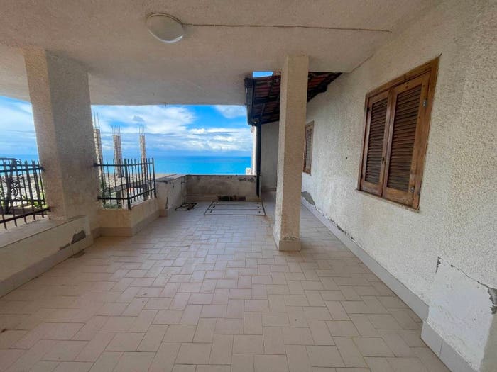 Appartamento trilocale in vendita in Via Santa Maria, Cittadella Del Capo, Bonifati