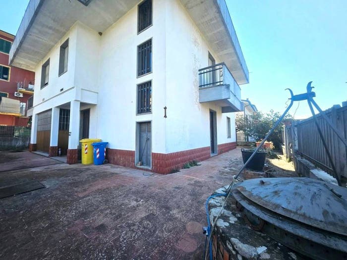 Casa con 6 locali in vendita in Stabbia, Cerreto Guidi