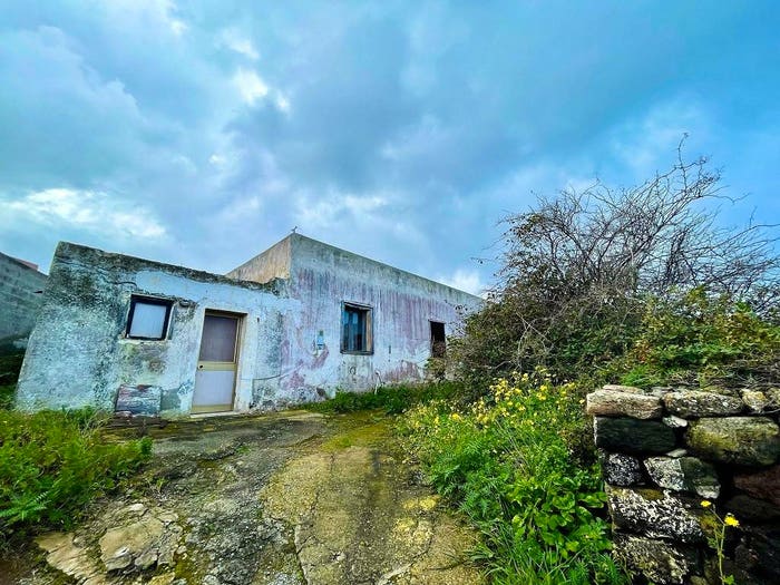Casa con 5 locali in vendita in Via Kazen, Pantelleria