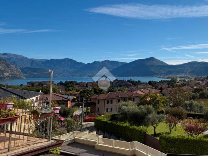 Casa trilocale in vendita in Via Ai Bossolà, Clusane, Iseo