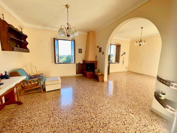 Casa con 5 locali in vendita in Via Settembre, San Giovanni D'Asso, Montalcino