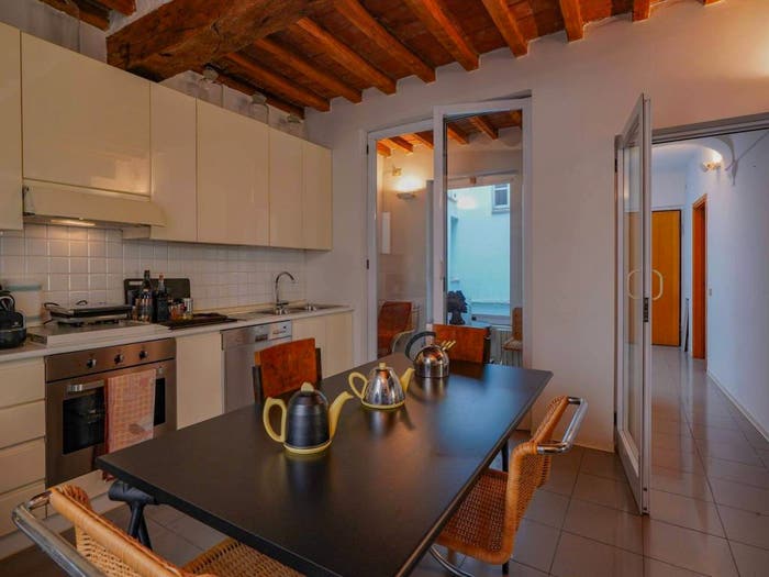 Appartamento trilocale in vendita in Borgo Santa Chiara d'Assisi, Centro Storico, Parma