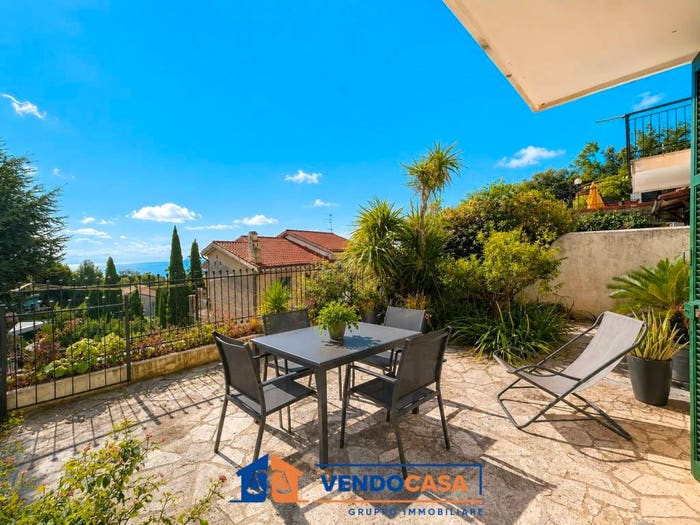 Appartamento trilocale in vendita in Via Niccolò Paganini, Centro, Pietra Ligure