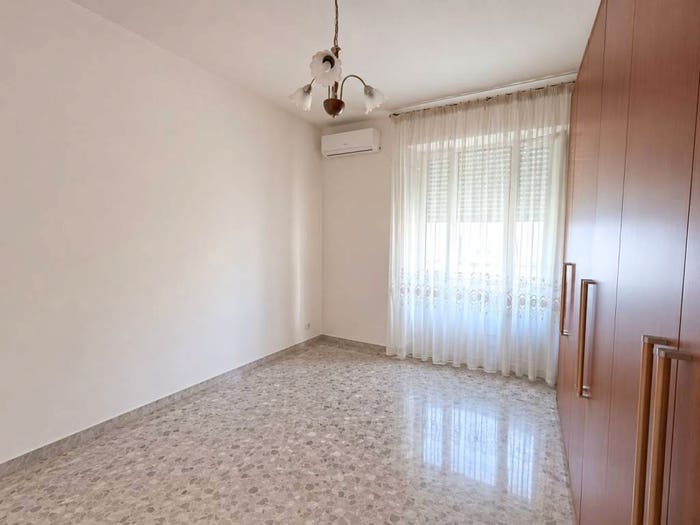 Appartamento trilocale in vendita in Traversa Privata Diomede Carafa, Bagnoli, Napoli