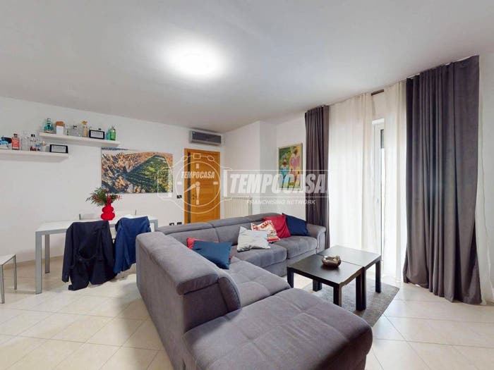 Appartamento quadrilocale in vendita in Via Giuseppe Di Vittorio LUNA, Gricignano di Aversa