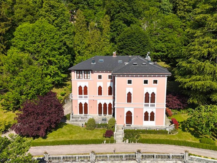 Appartamento con 5 locali in vendita in Via Carlo Goldoni, Lanzo D'Intelvi, Alta Valle Intelvi