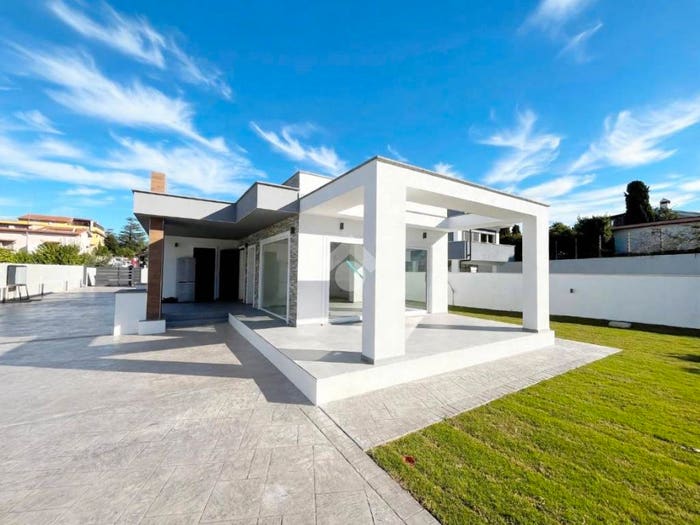 Casa quadrilocale in vendita in Via Eschieto, Ponserico Cretarossa, Nettuno