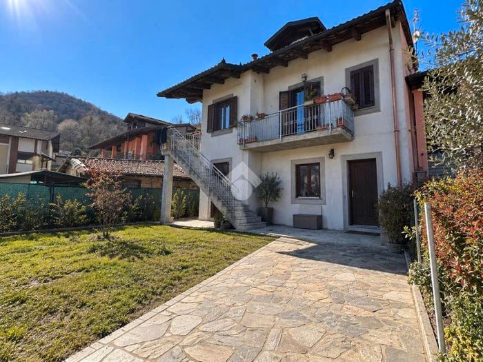 Casa con 6 locali in vendita in Borgata Baronera, Maddalena, Giaveno