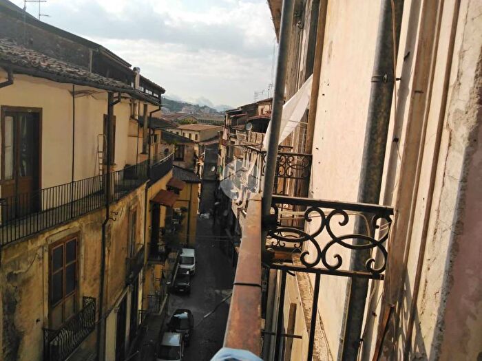 Appartamento con 5 locali in vendita in Via Bernardino Bombini, Centro Storico, Cosenza