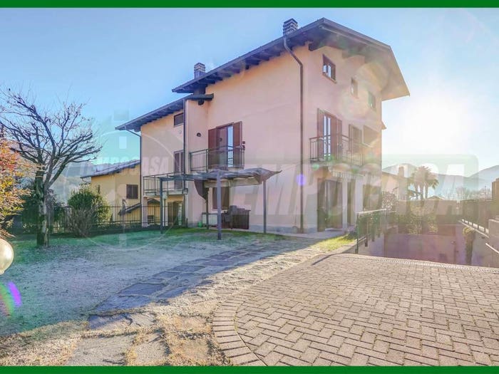 Casa con 5 locali in vendita in Via Pezza, Mesenzana