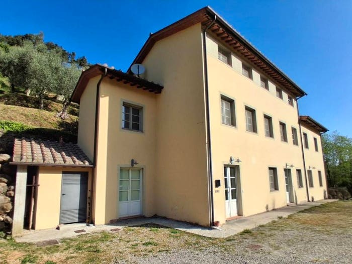 Casa con 6 locali in vendita in Pieve di Compito Sant'Andrea di Compito, Capannori