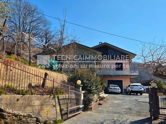 Casa con 6 locali in vendita in Via Villero, Villero, Montaldo di Mondovì