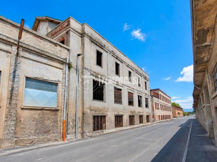 Appartamento con 6 locali in vendita in Sant'Agabio, Novara