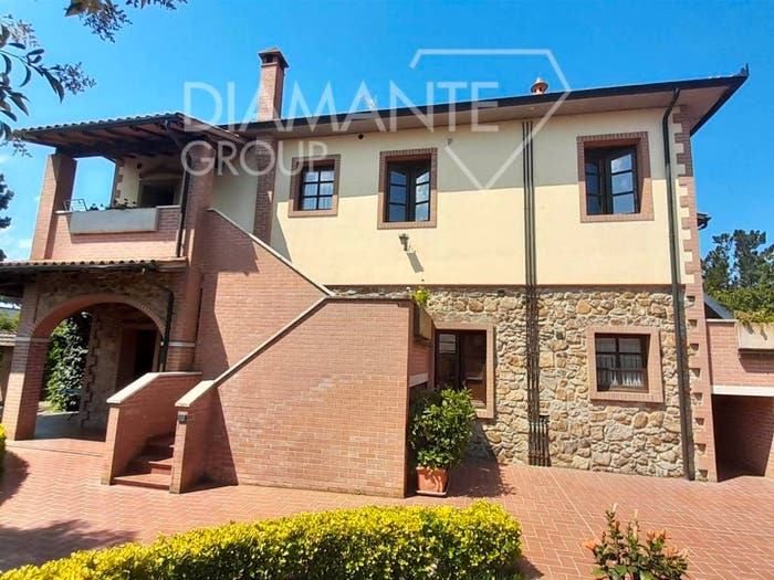 Casa con 6 locali in vendita in Cassarello Senzuno Salciaina, Follonica