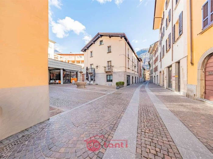 Appartamento con 6 locali in vendita in Via Paolo Bossi, Centro, Chiavenna