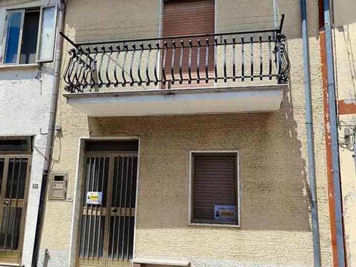 Casa con 5 locali in vendita in Borgo Oliveto, Baselice