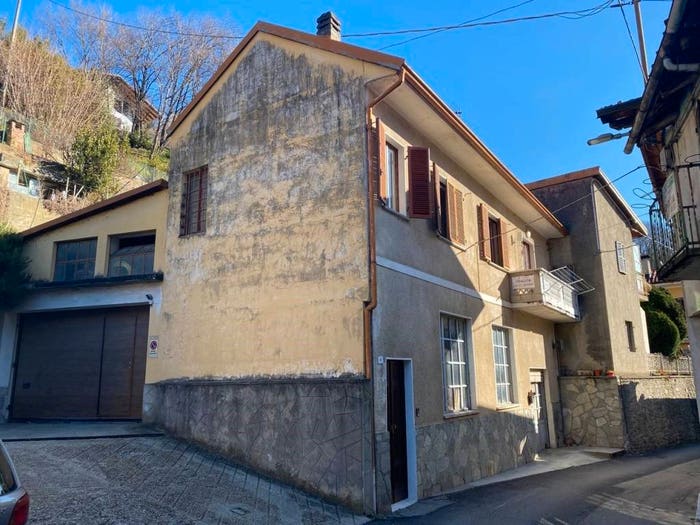 Casa trilocale in vendita in Via Giovanni Bessone, Porte