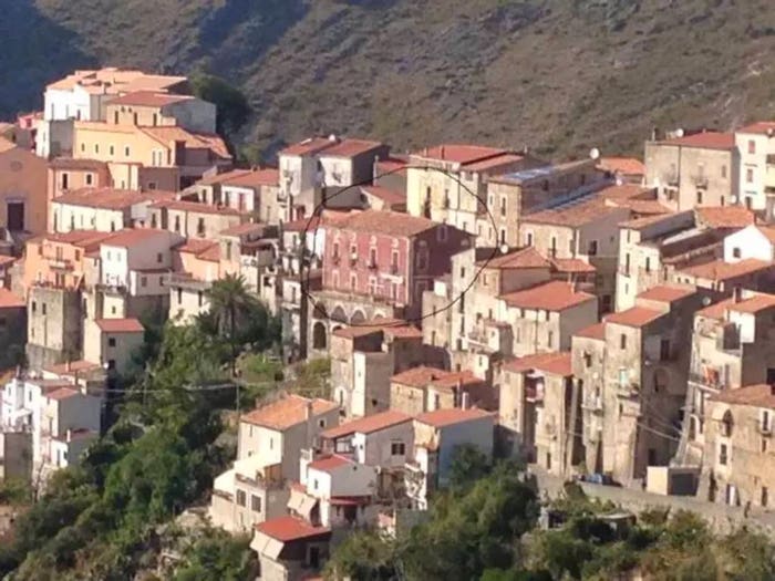 Appartamento monolocale in vendita in piazza Roma, Centro, Maierà
