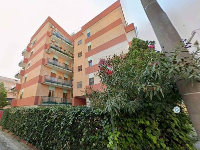 Appartamento con 6 locali in vendita in Via Gorizia, Centro, Massafra