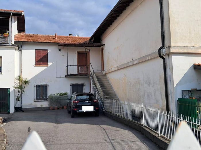 Appartamento trilocale in vendita in Via Sciareda, Centro, Casalzuigno