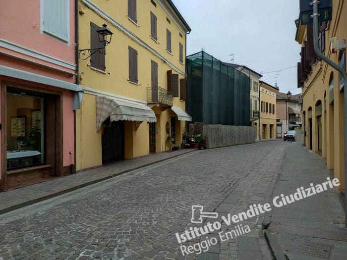Appartamento con 6 locali in vendita in Via Matteotti, Centro, Reggiolo
