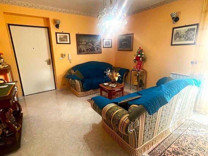 Appartamento con 6 locali in vendita in VIA GENUARDI, Comitini