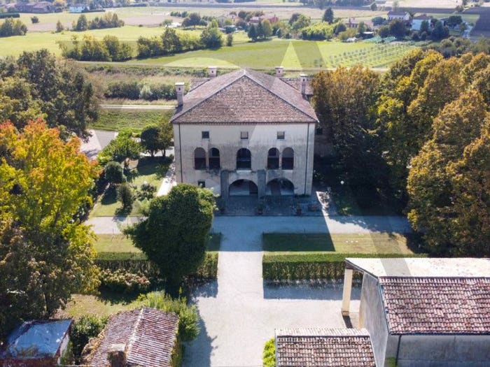 Casa con 6 locali in vendita in Via Ca' Erizzo, Due Carrare