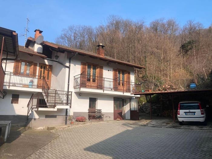 Casa con 6 locali in vendita in Via Nazionale, Porte