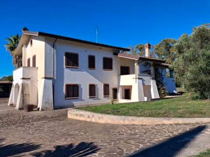 Casa con 6 locali in vendita in Strada Santa Croce No Number, Borgo Carso, Latina