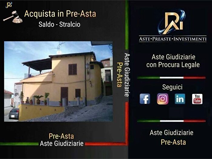 Appartamento trilocale in vendita in Via Largo Ritiro, San Marco d'Alunzio