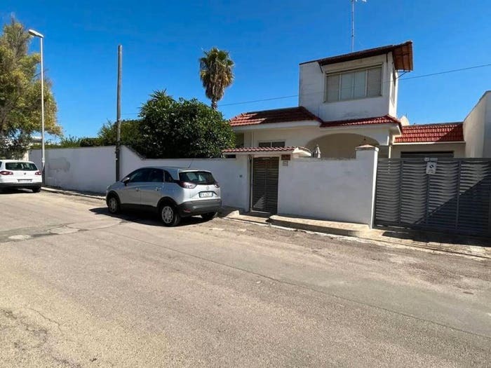 Casa con 6 locali in vendita in Via Foggia, Torre Lapillo, Porto Cesareo